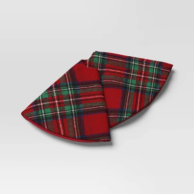 16" Christmas Dia Red/Green Plaid Mini Tree Skirt - Wondershop™ 4 16" Christmas Dia Red/Green Plaid Mini Tree Skirt - Wondershop™ - Image 2