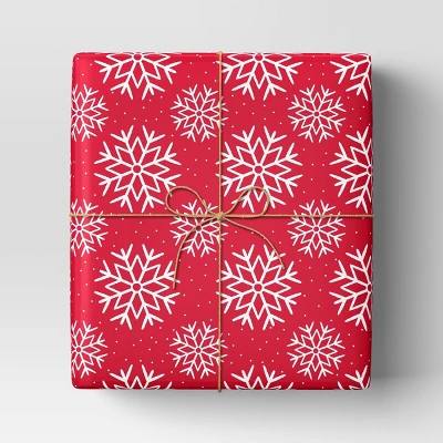 40" 220 Sq Ft Christmas Roll Wrap White Snowflakes On Red - Wondershop™ 3 40" 220 Sq Ft Christmas Roll Wrap White Snowflakes On Red - Wondershop™